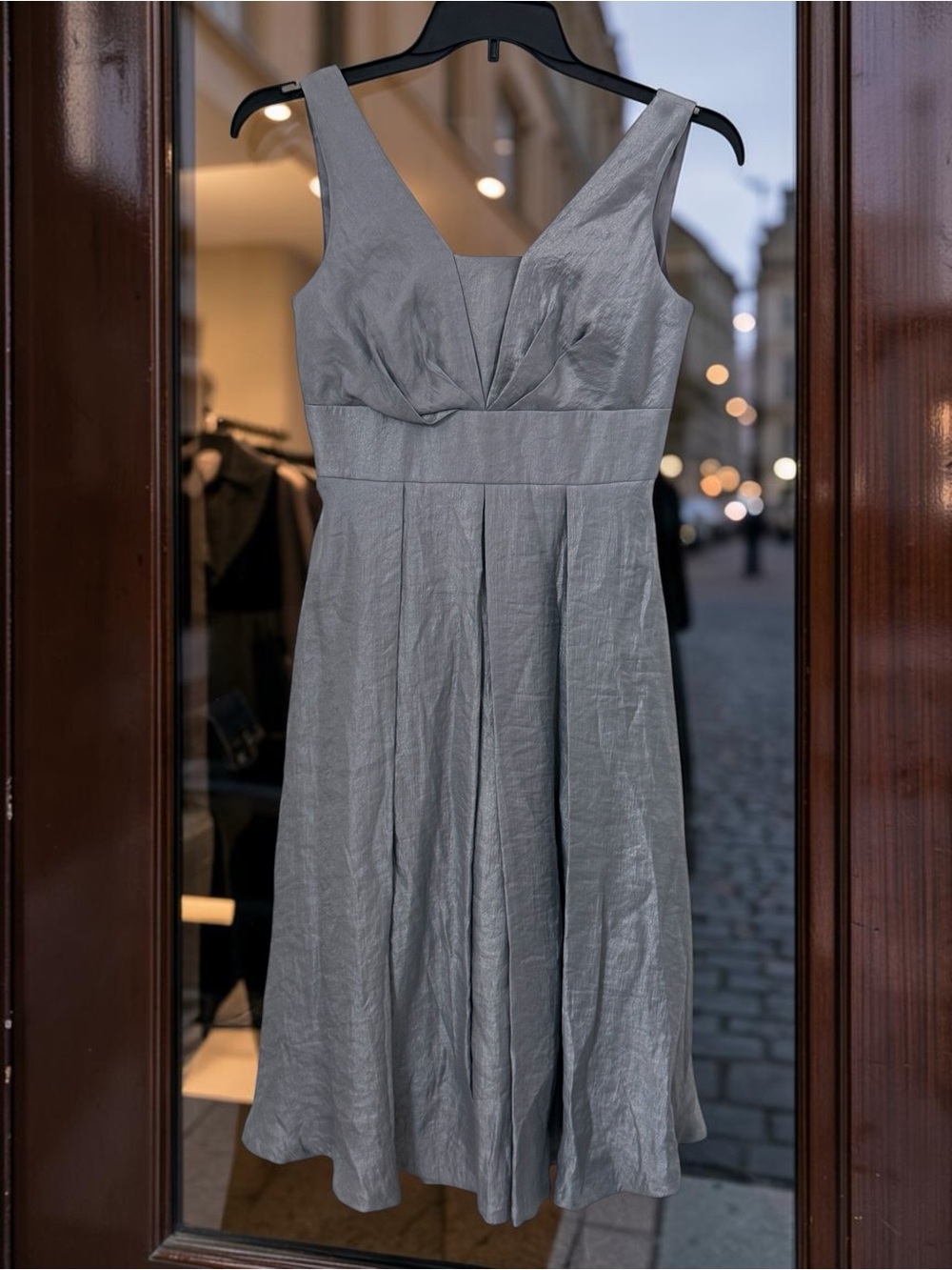 Adrianna Papell Light Gray V-Neck A-Line Midi Dress - Picture 2 of 7